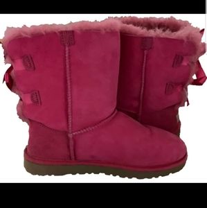 Bailey Bow UGG Boots W size 6